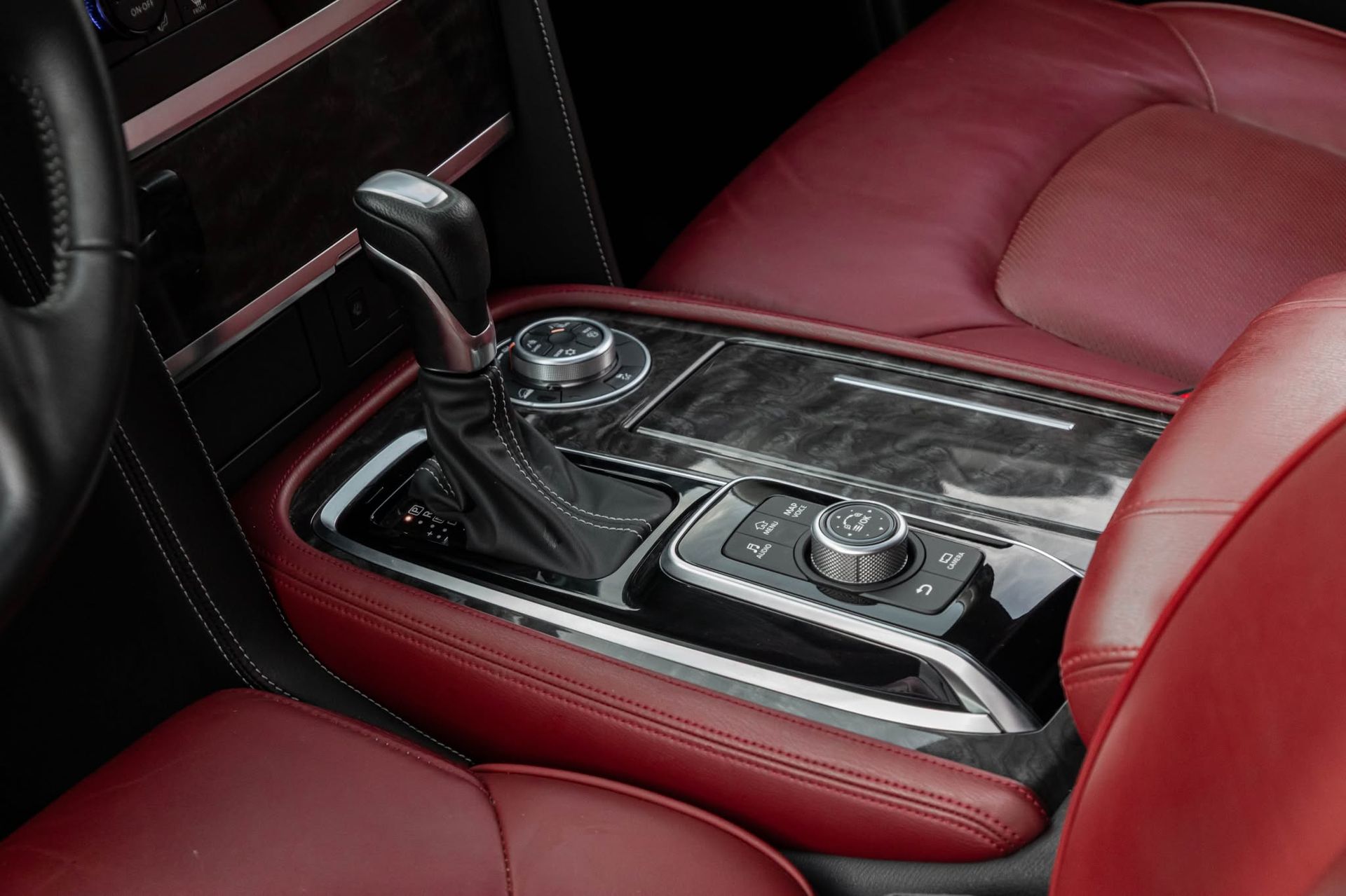 2022 Nissan Patrol photo 5
