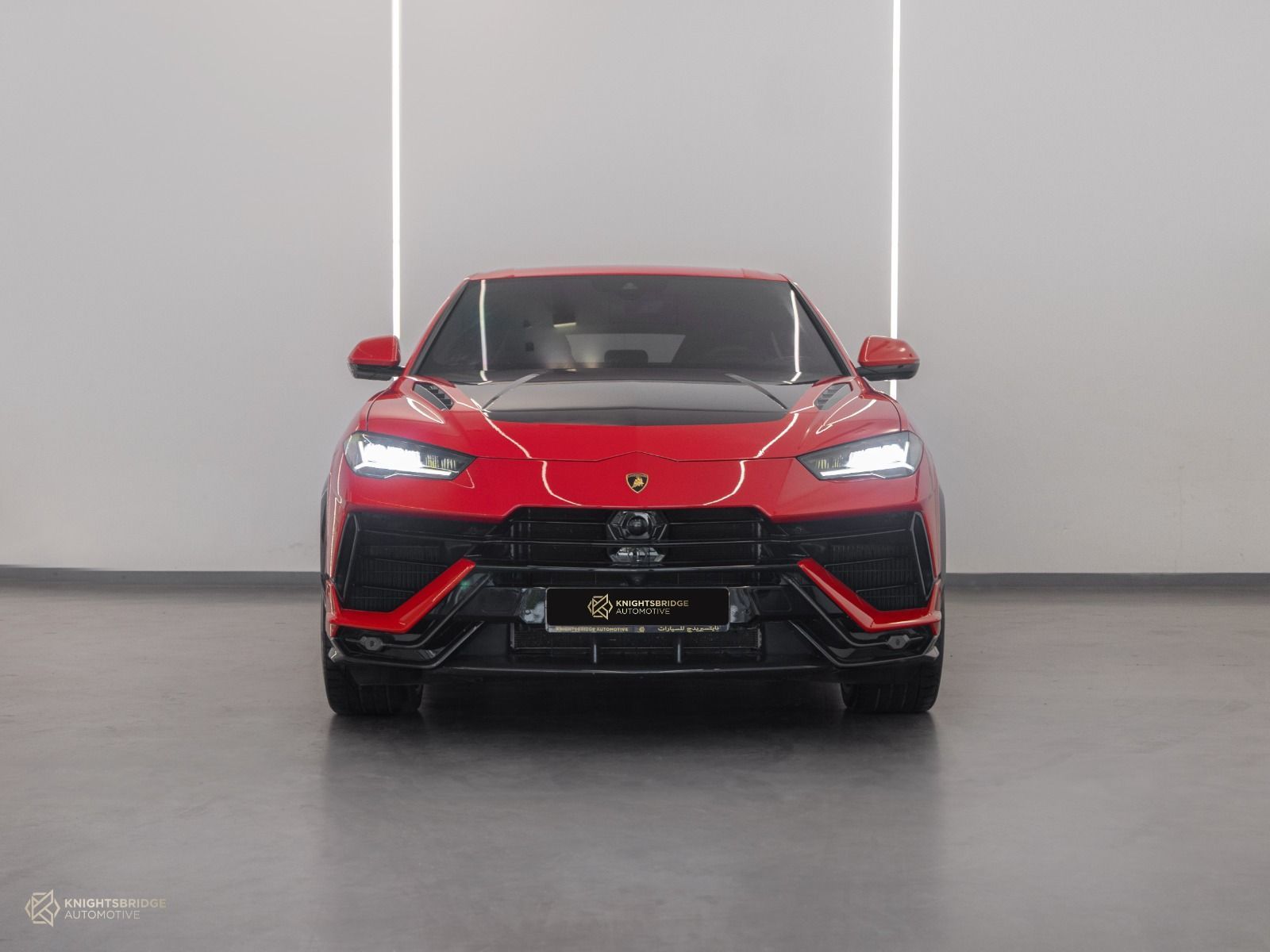 2023 Lamborghini Urus photo 2