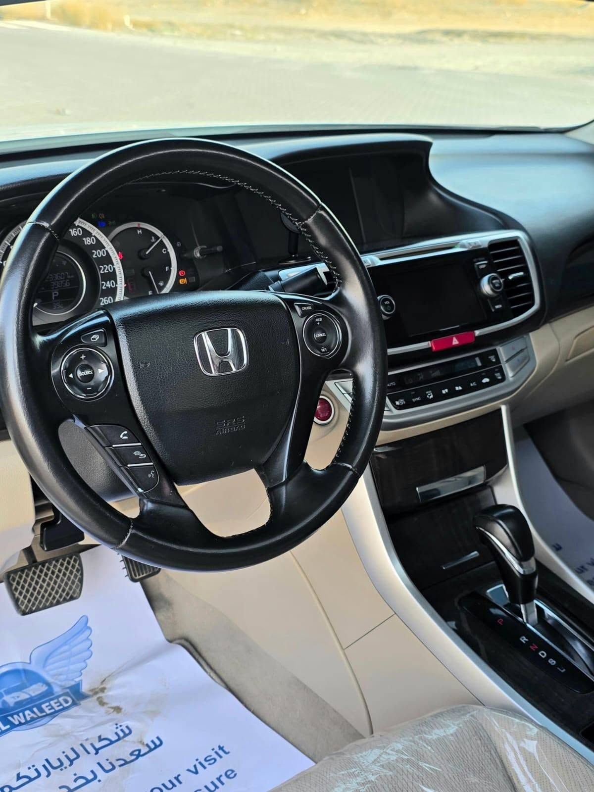 2015 Honda Accord photo 4
