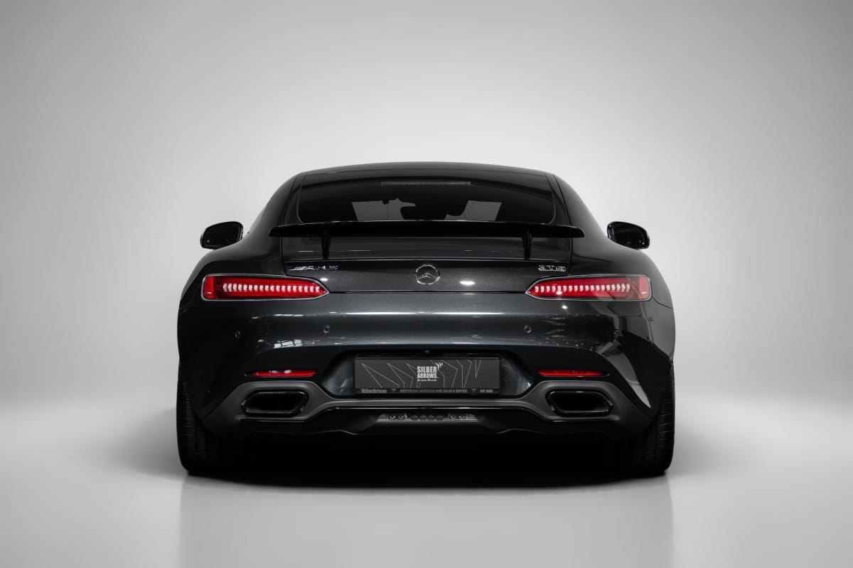 2016 Mercedes-Benz AMG GT photo 3