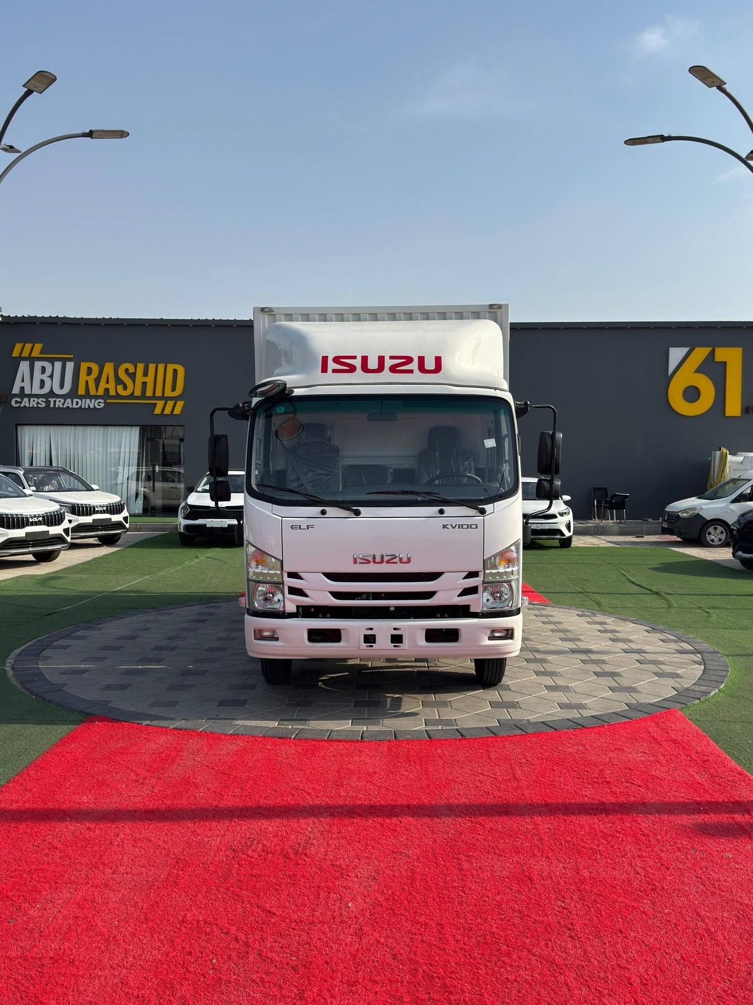 2025 Isuzu KV1000 photo 2