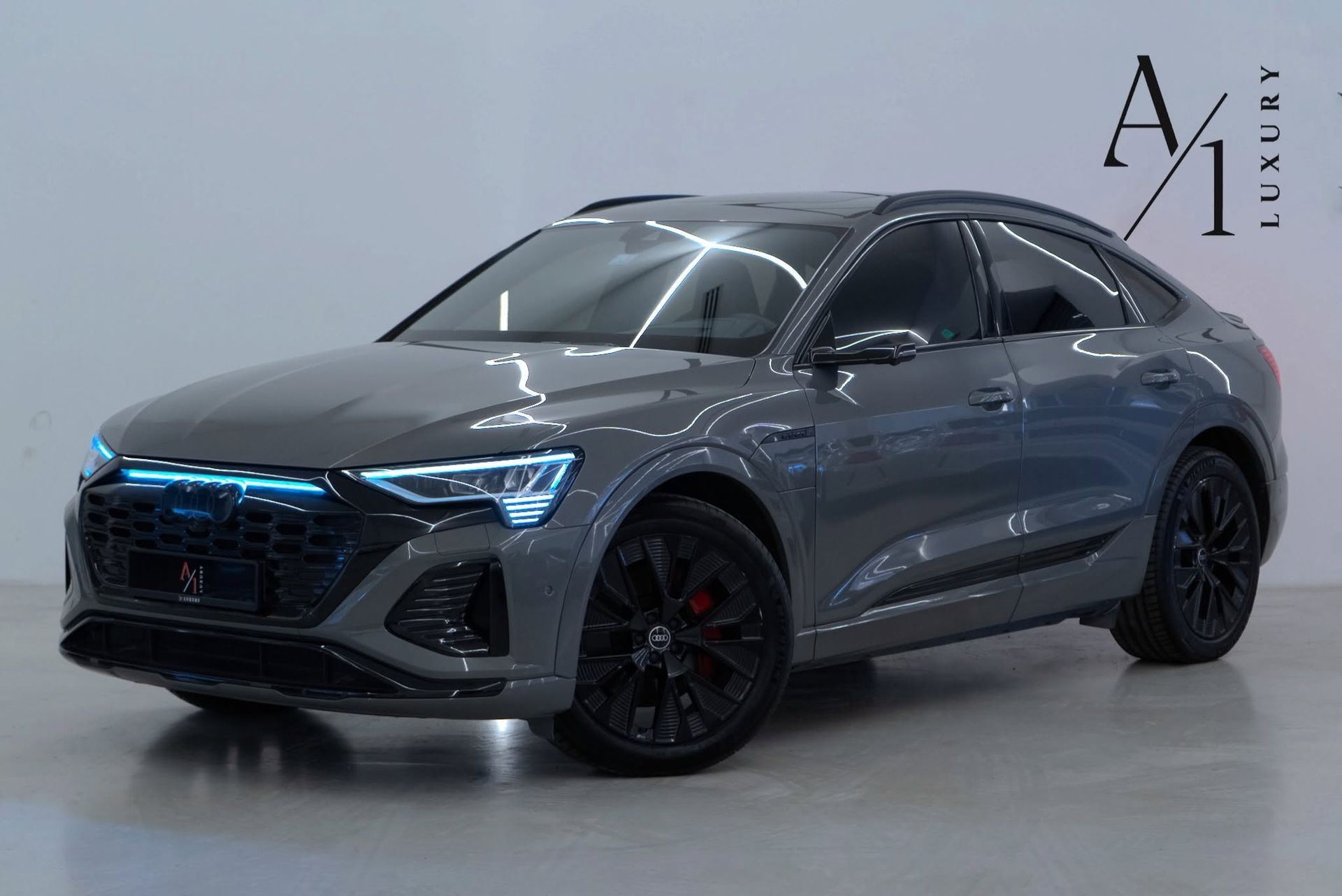 2024 Audi Q8 e-tron Luxury Electric SUV GCC Specs