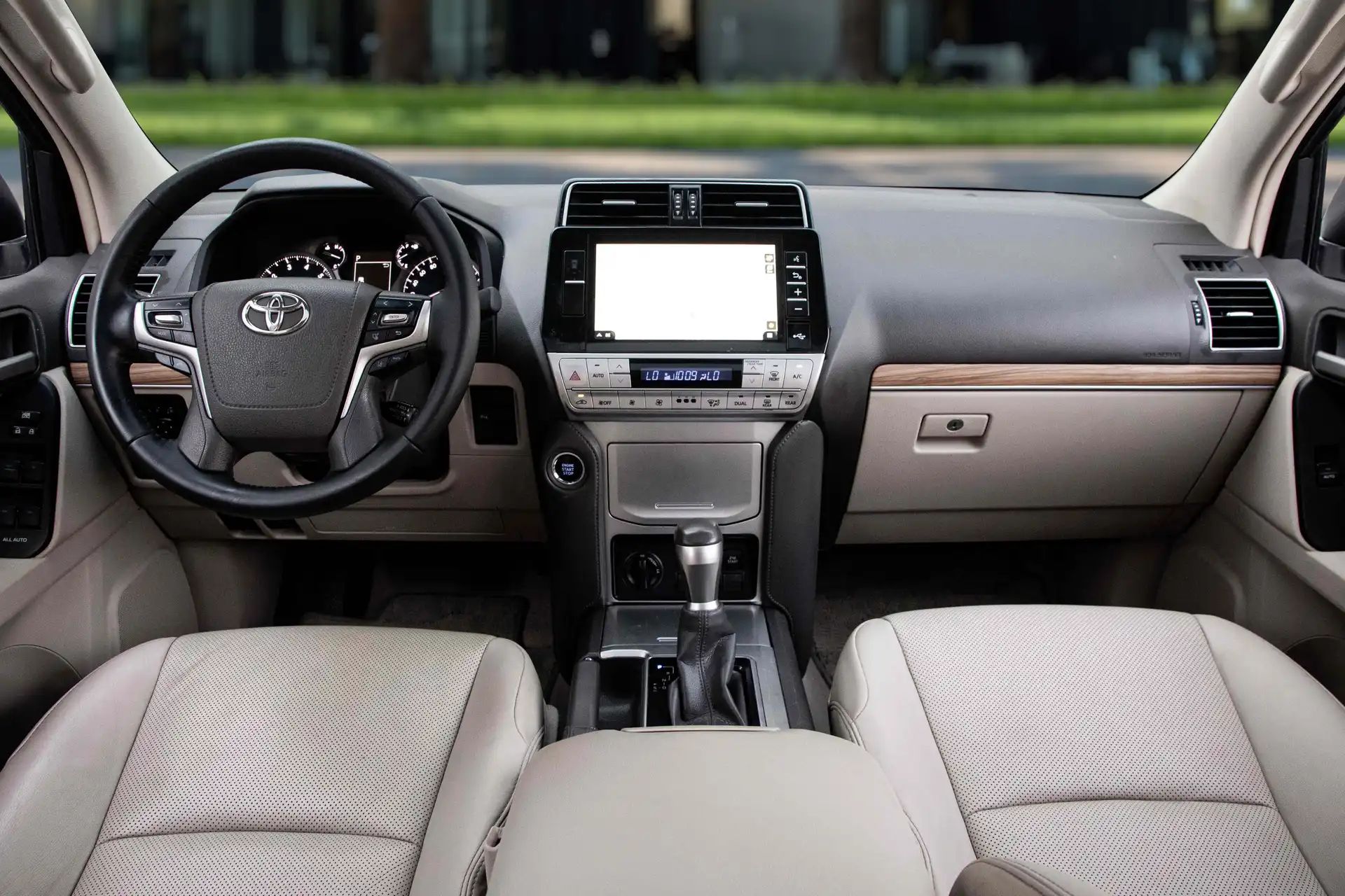 2022 Toyota Land Cruiser Prado photo 5