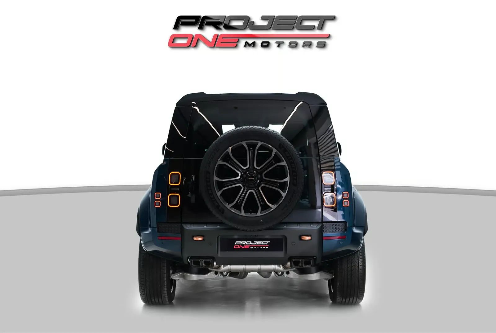 2026 Land Rover Defender photo 4