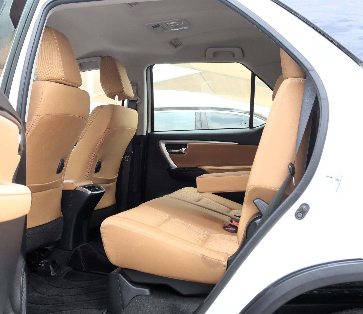 2022 Toyota Fortuner photo 5