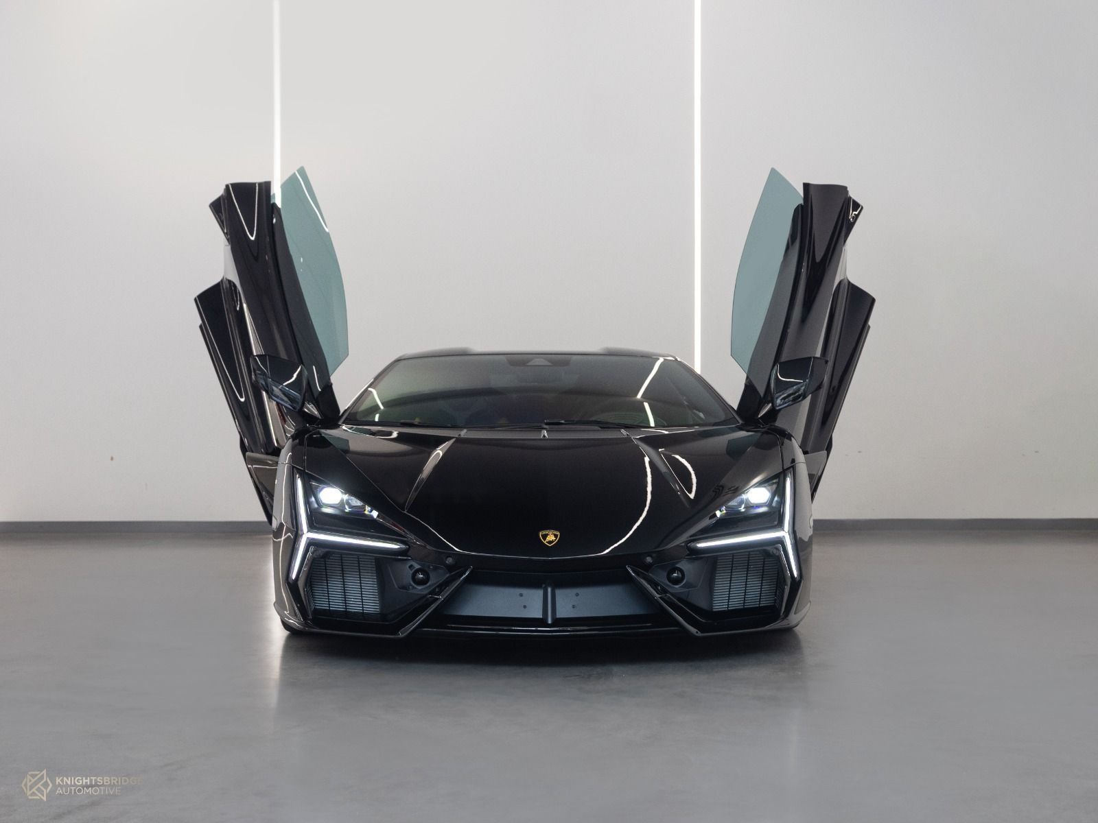 2024 Lamborghini Revuelto photo 2