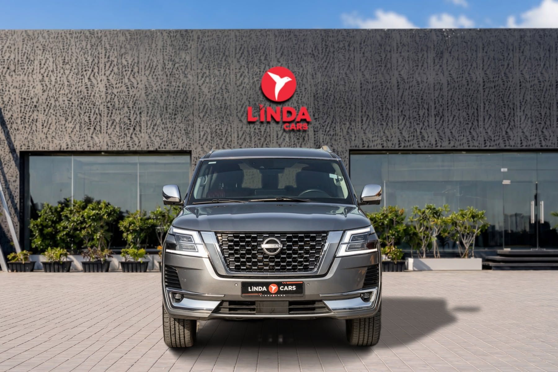2022 Nissan Patrol photo 2