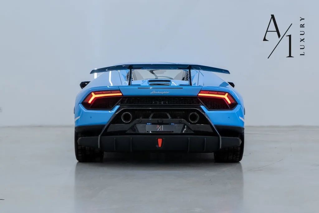 2019 Lamborghini Huracan photo 2