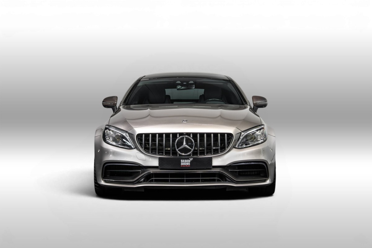 2019 Mercedes-Benz C-Class photo 2