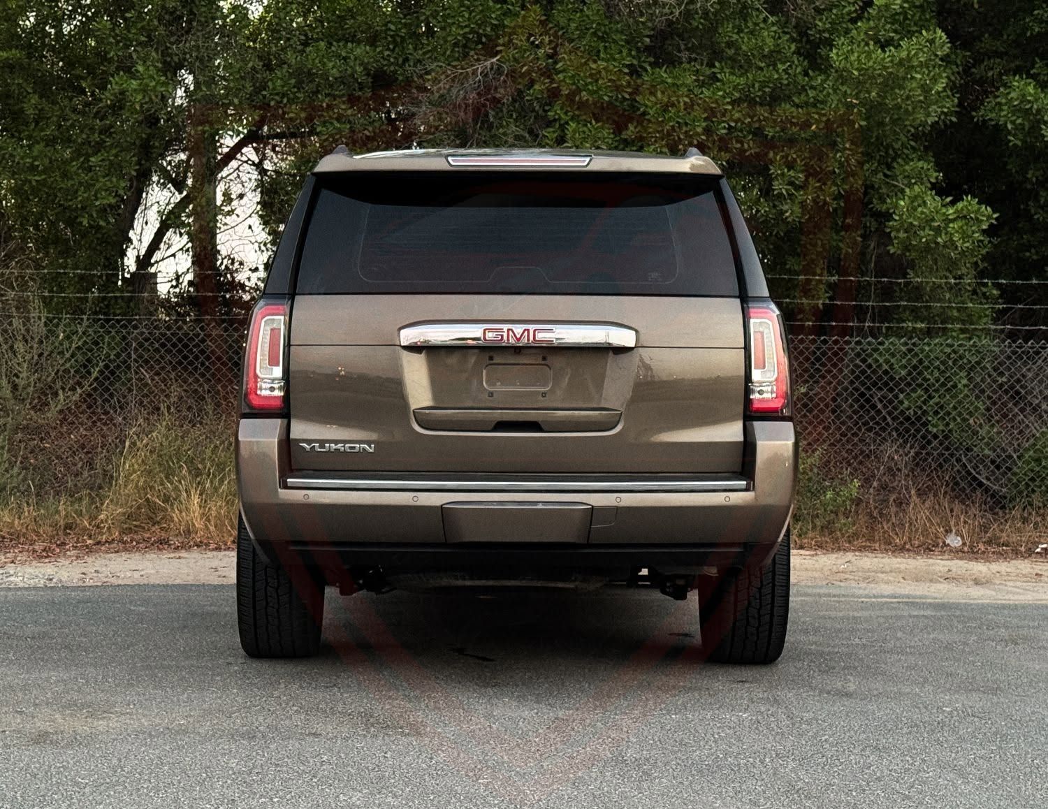 2016 GMC Acadia Denali photo 4