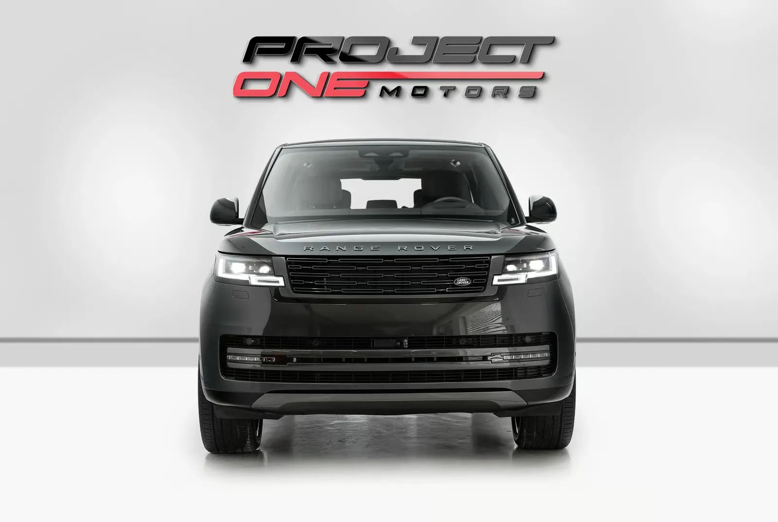 2026 Land Rover Range Rover Autobiography photo 2