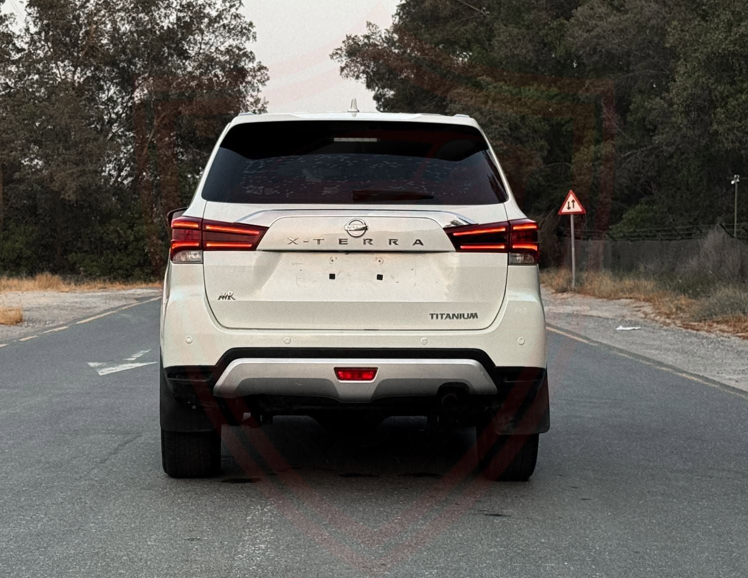 2022 Nissan X-Terra photo 2