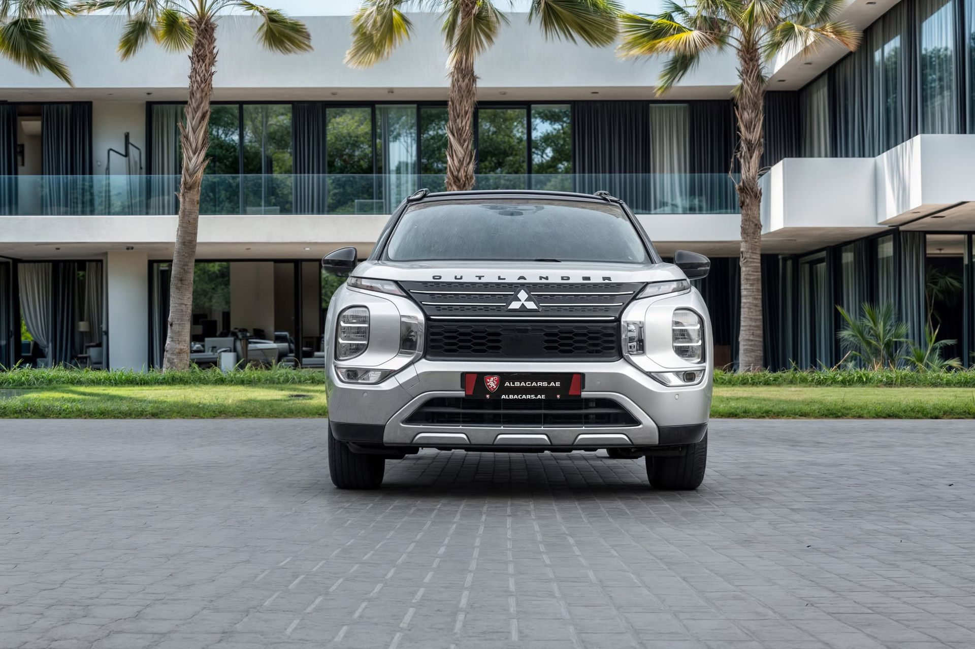 2025 Mitsubishi Outlander photo 5