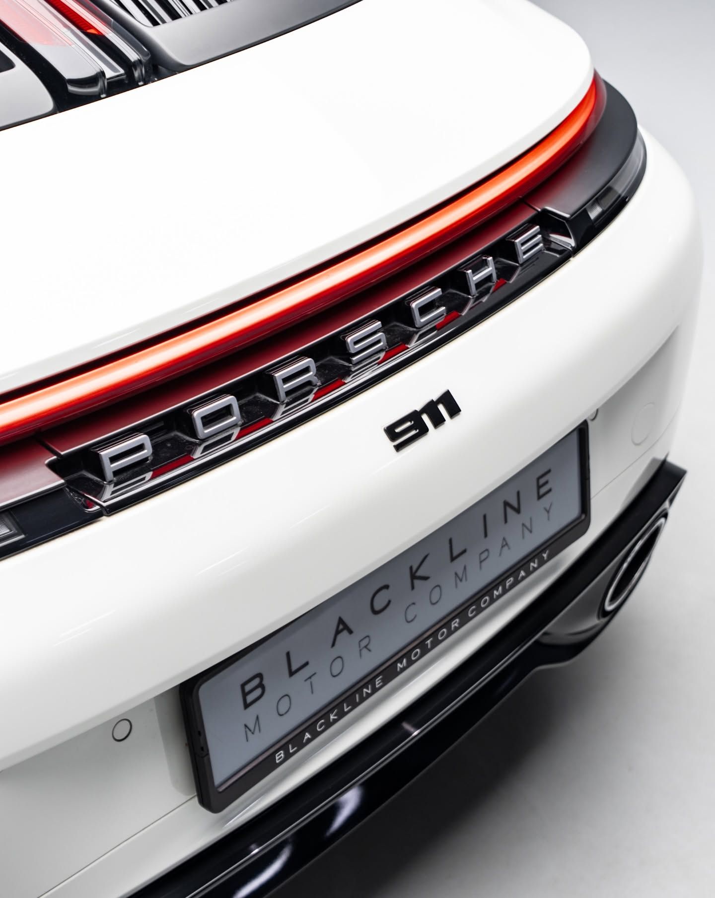 2025 Porsche 911 photo 5