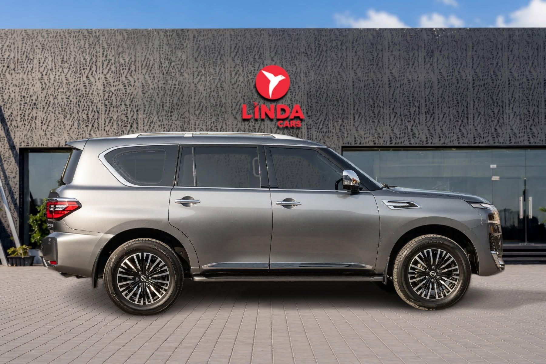 2022 Nissan Patrol photo 4