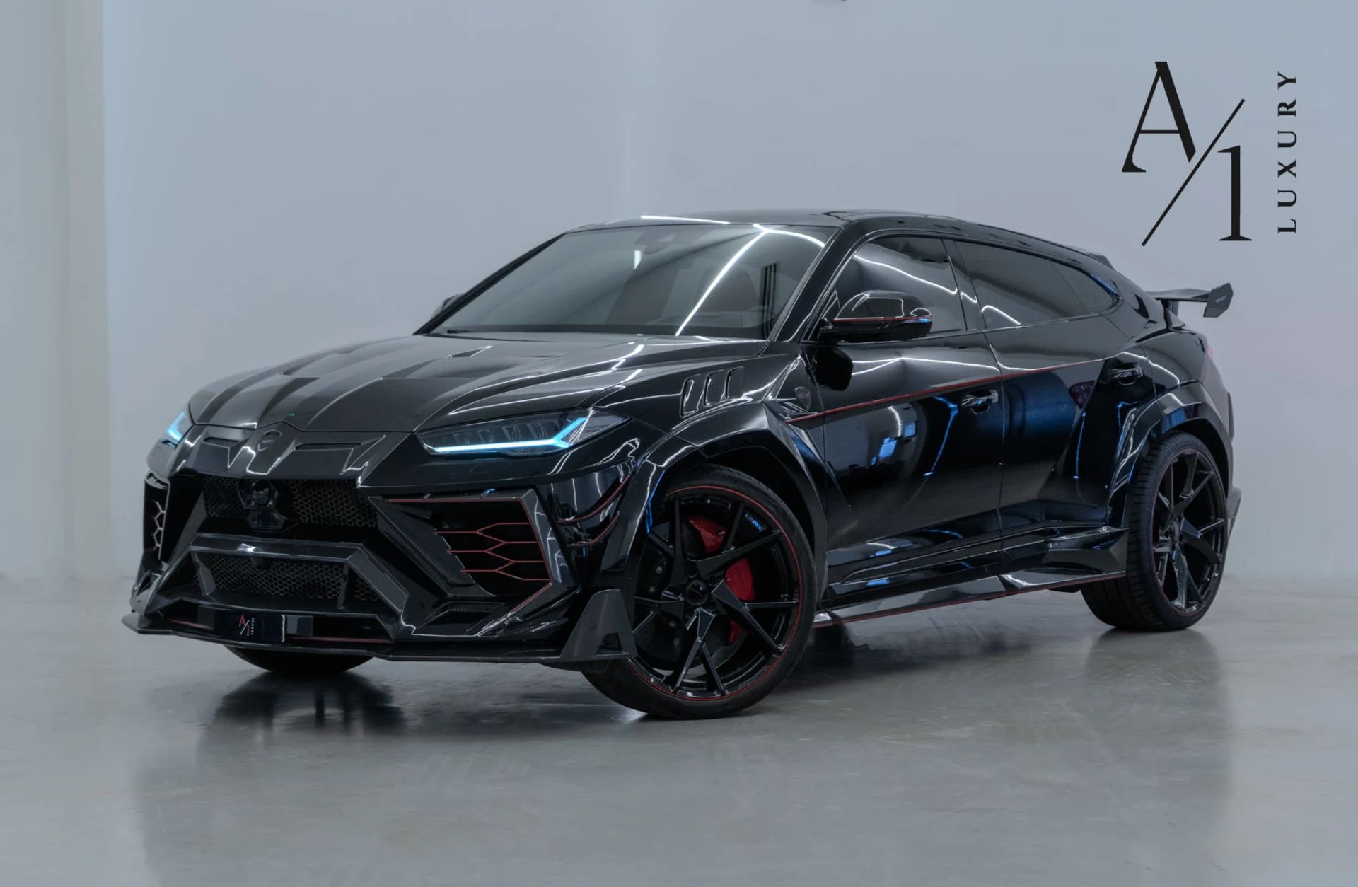 2021 Lamborghini Urus Mansory Edition Full Carbon Fiber