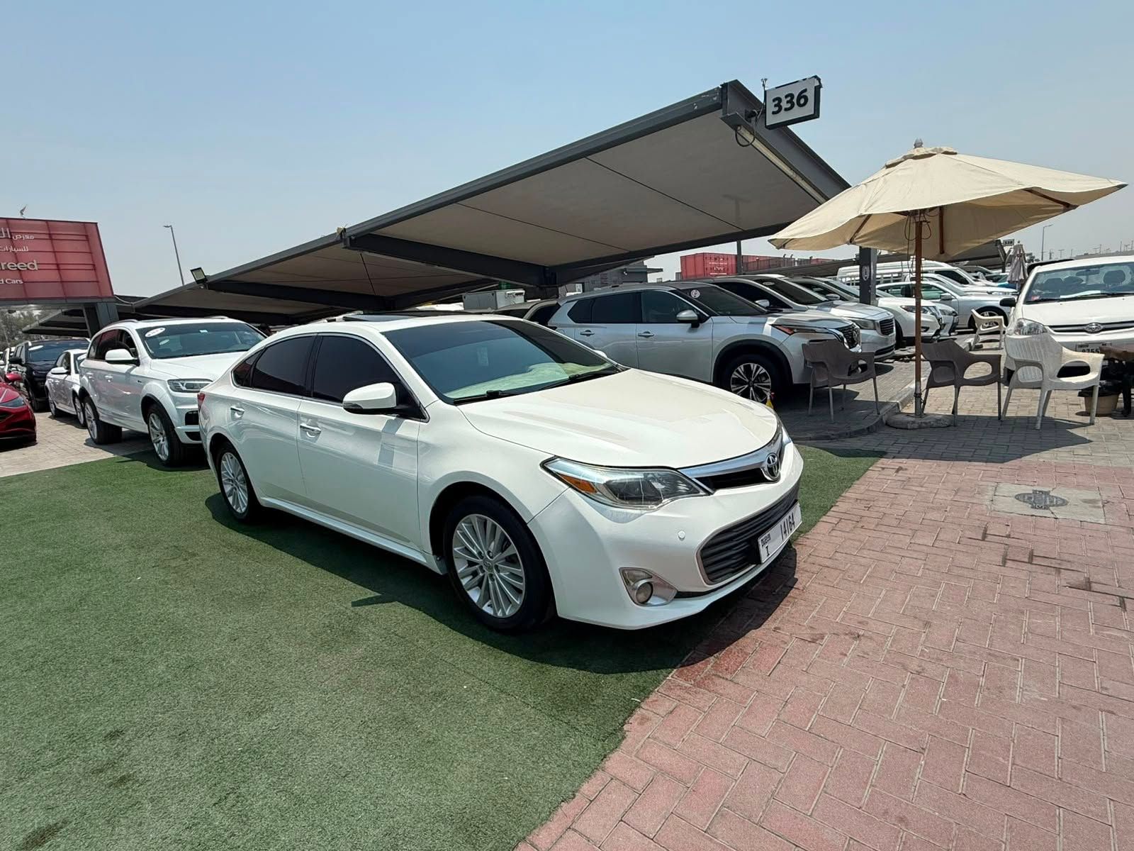 2014 Toyota Camry photo 2