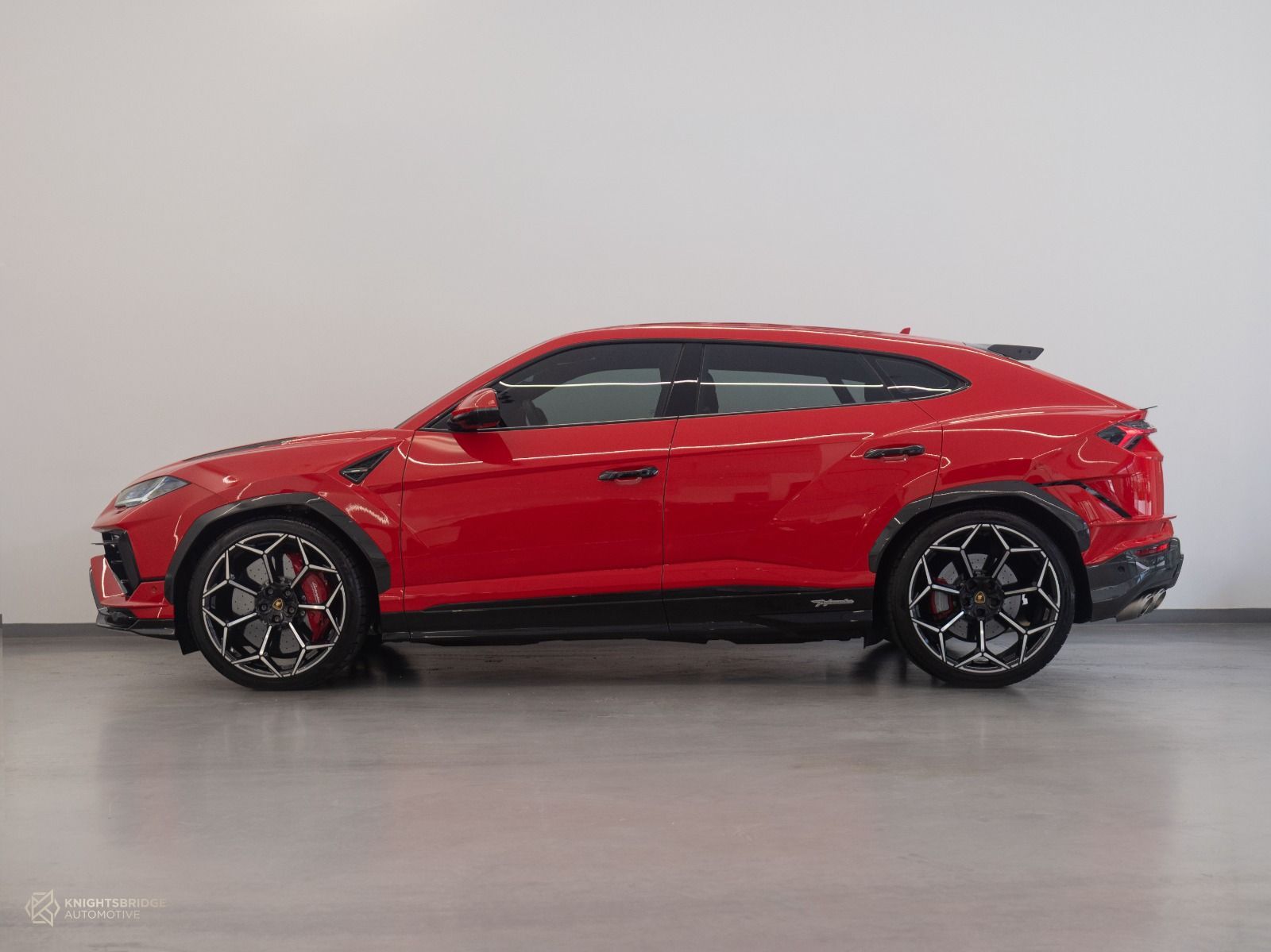 2023 Lamborghini Urus photo 4