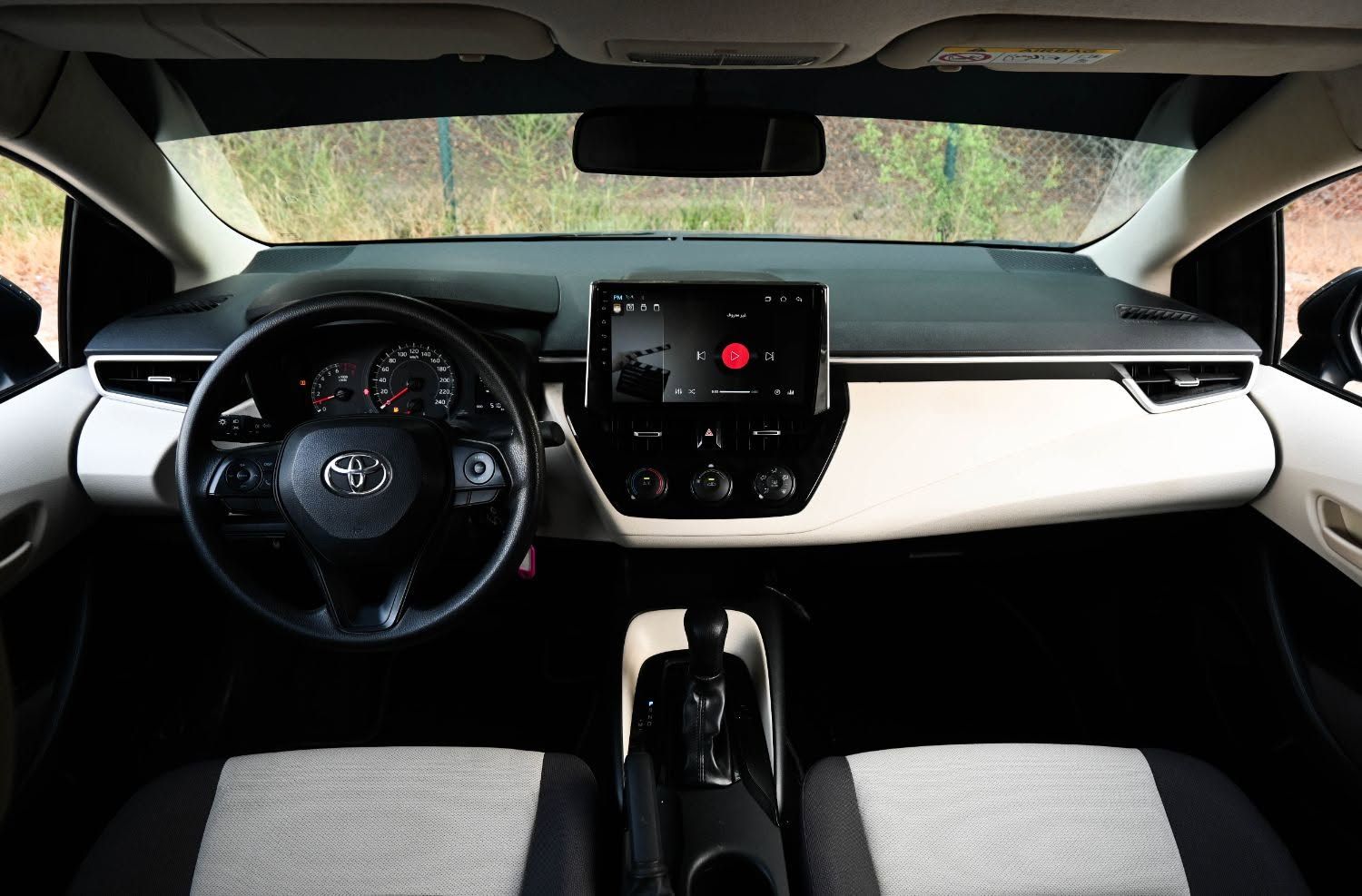 2024 Toyota Corolla photo 2