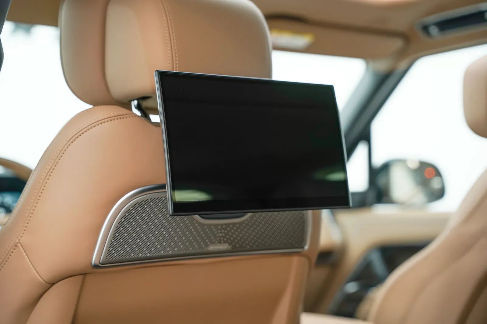 2026 Land Rover Range Rover Autobiography photo 4