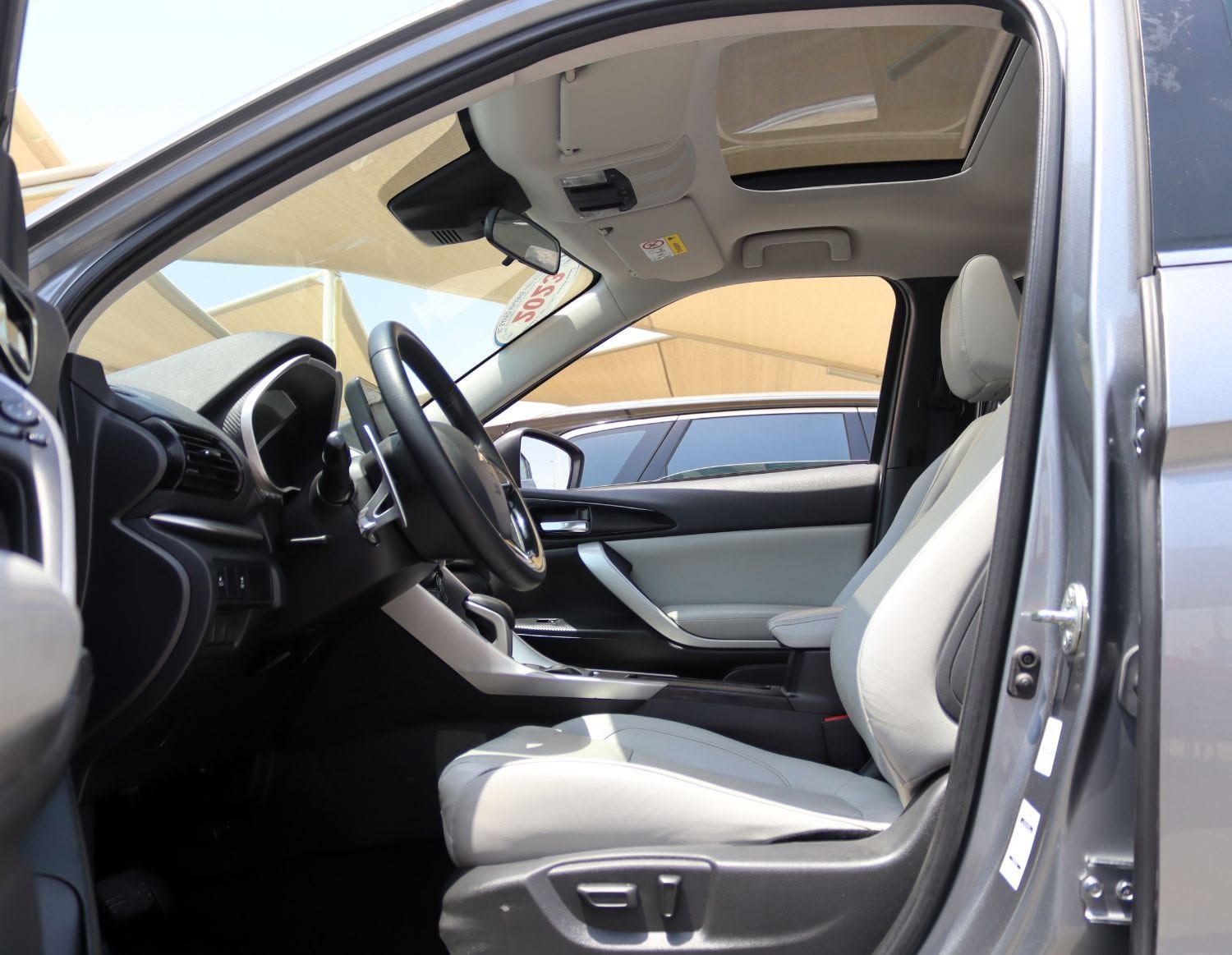 2023 Mitsubishi Eclipse Cross photo 4