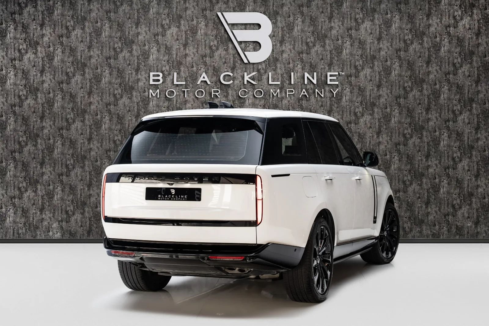2024 Land Rover Range Rover Autobiography photo 4