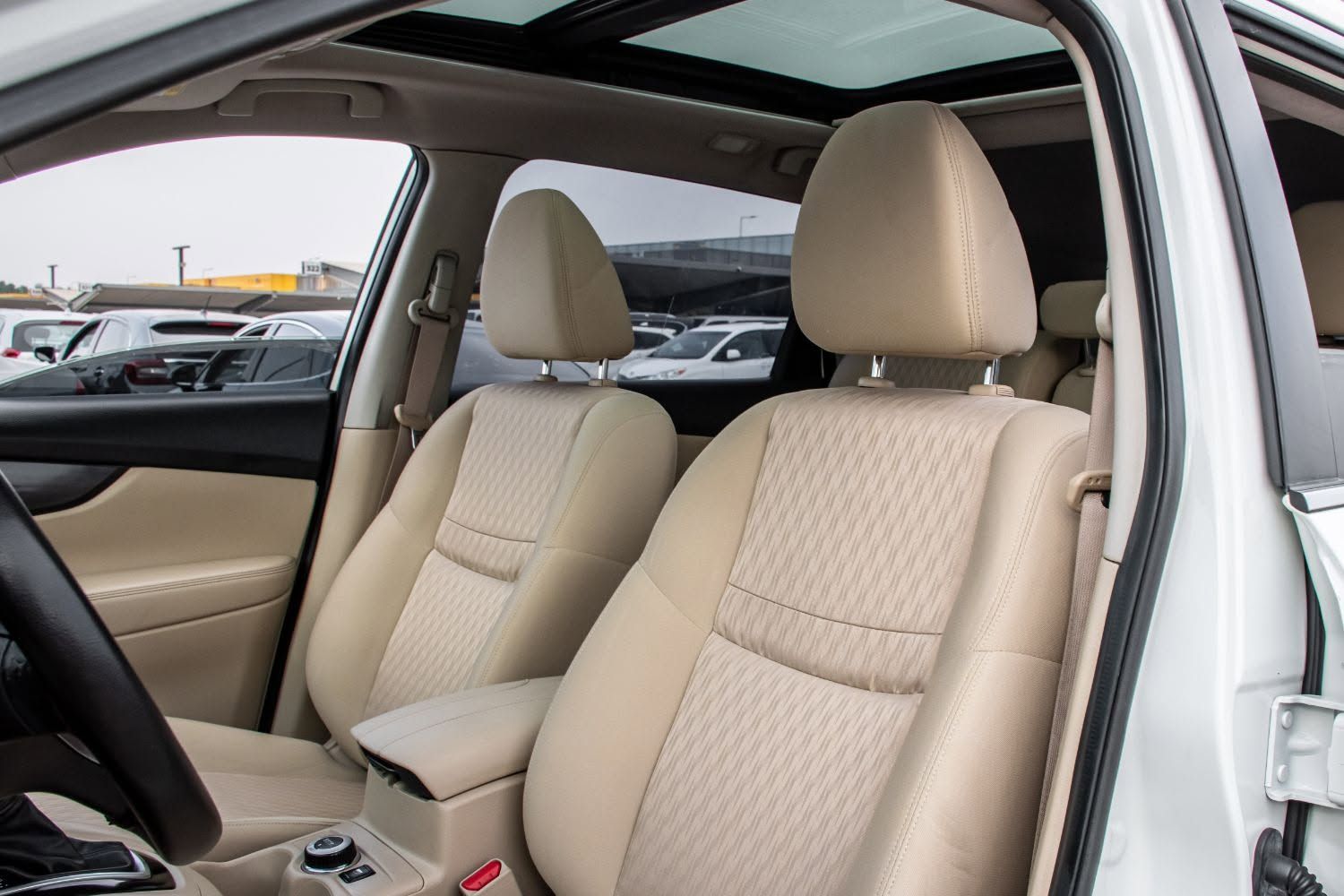 2022 Nissan X-Trail photo 4