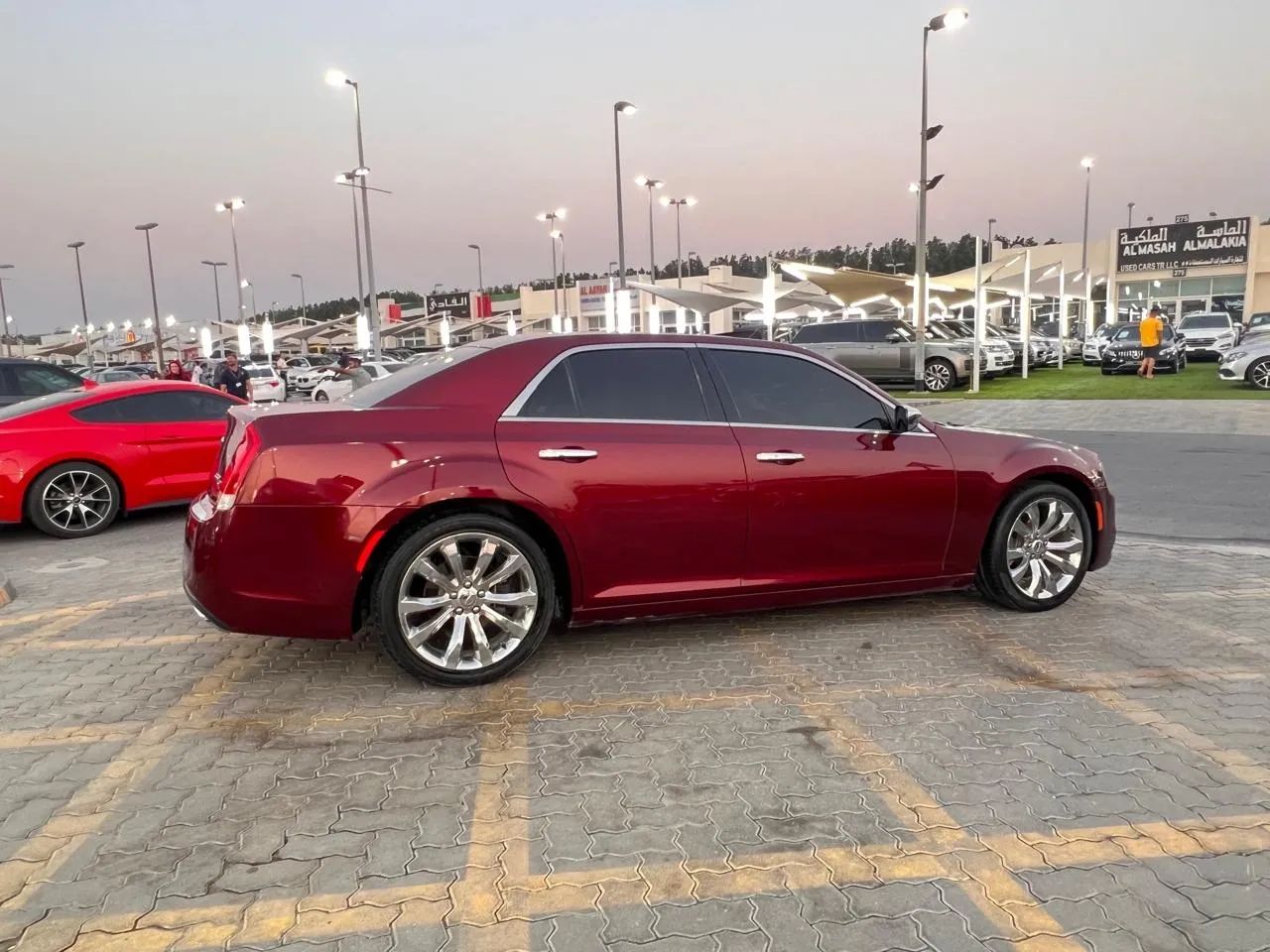 2015 Chrysler 300C photo 3