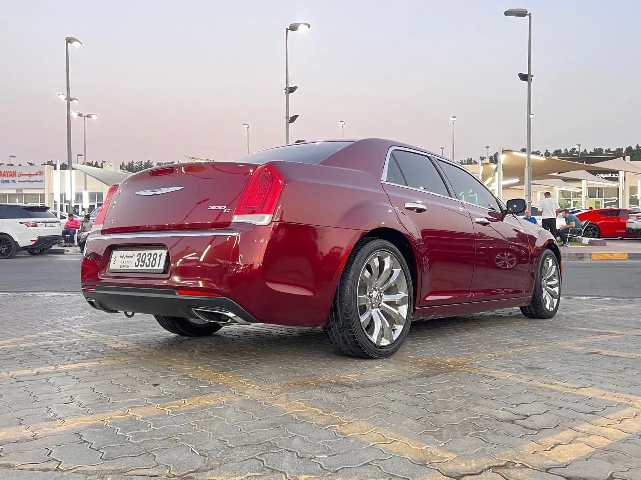 2015 Chrysler 300C photo 4