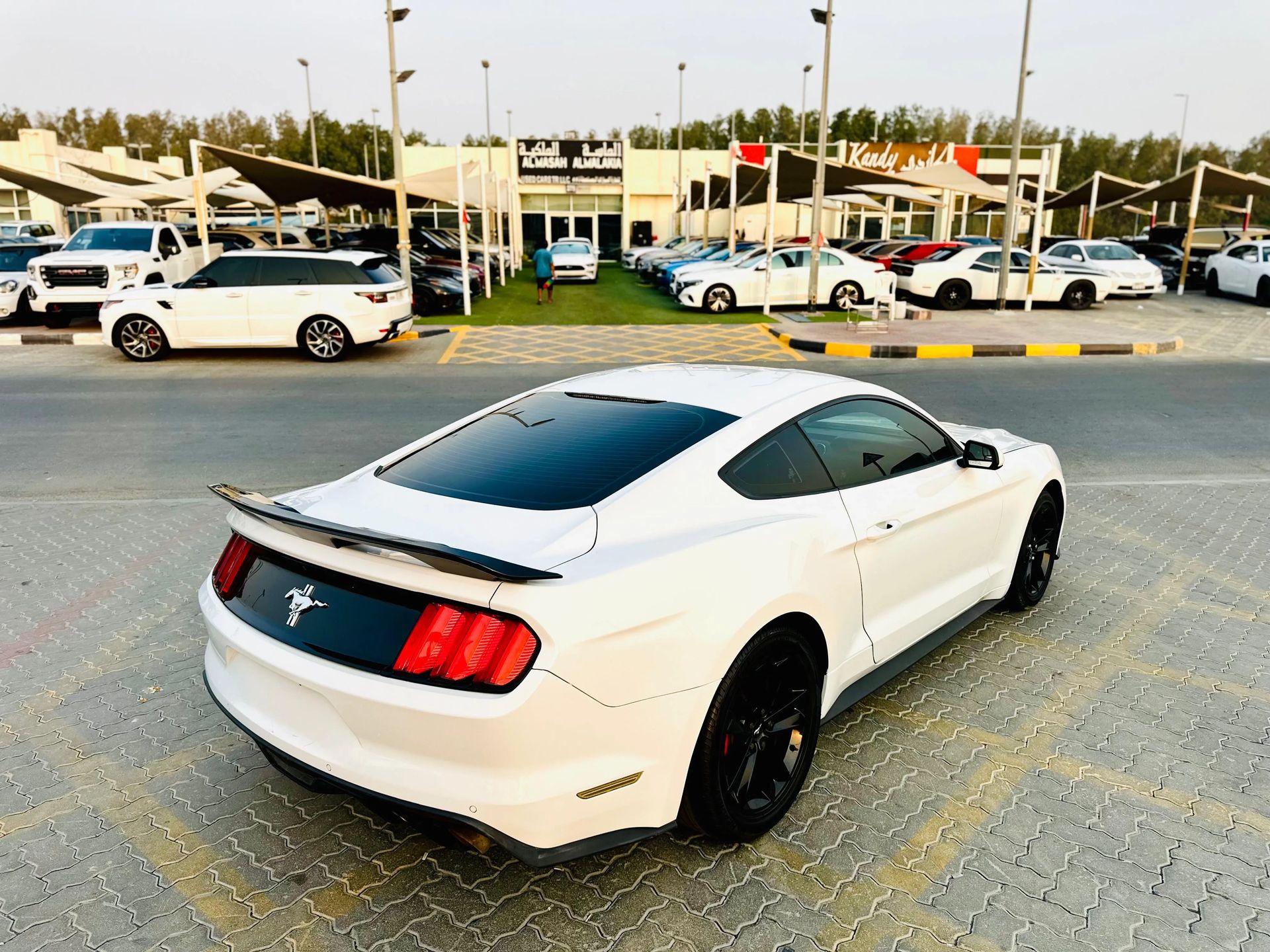 2017 Ford Mustang photo 5