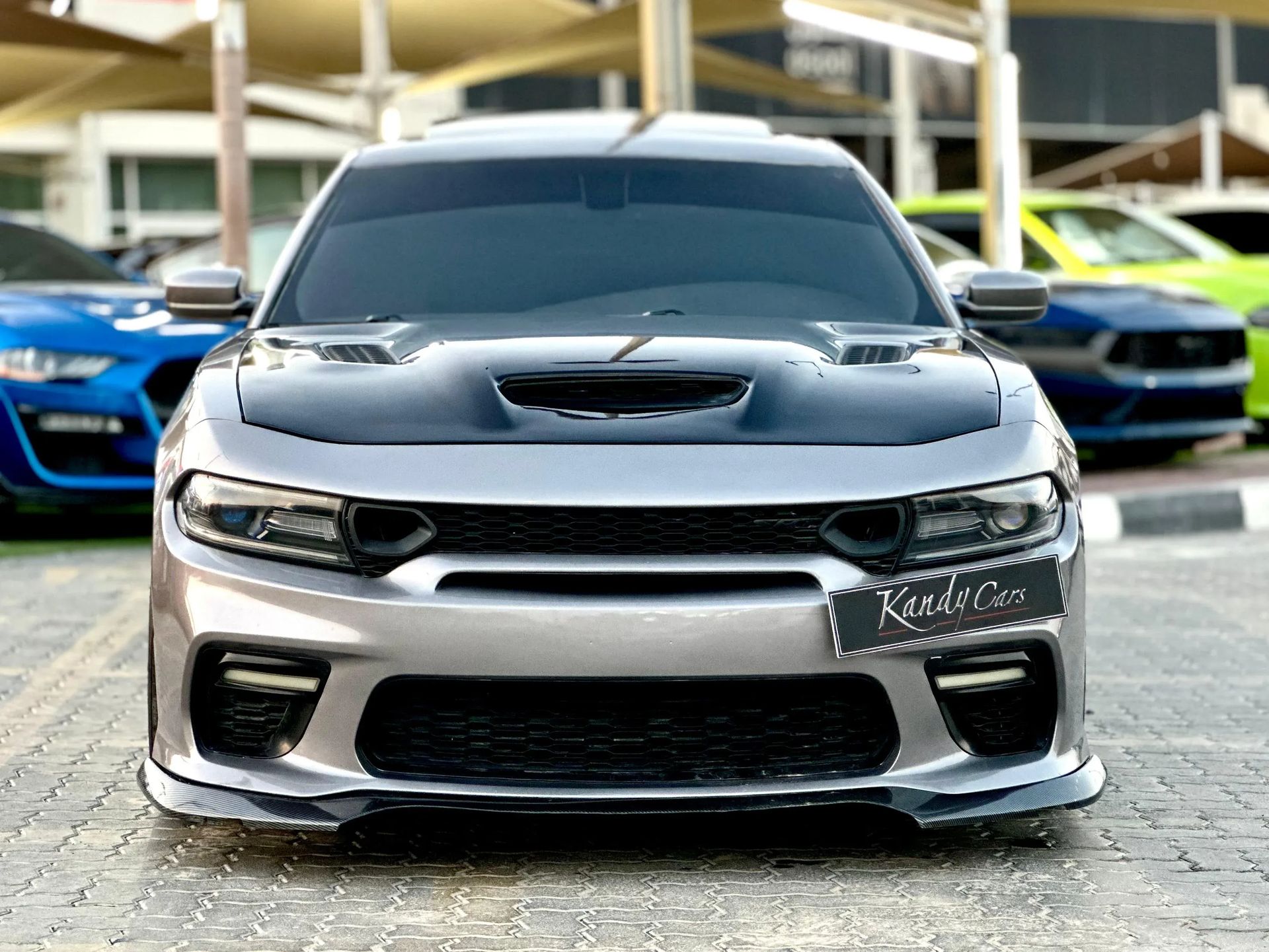 2019 Dodge Charger photo 2