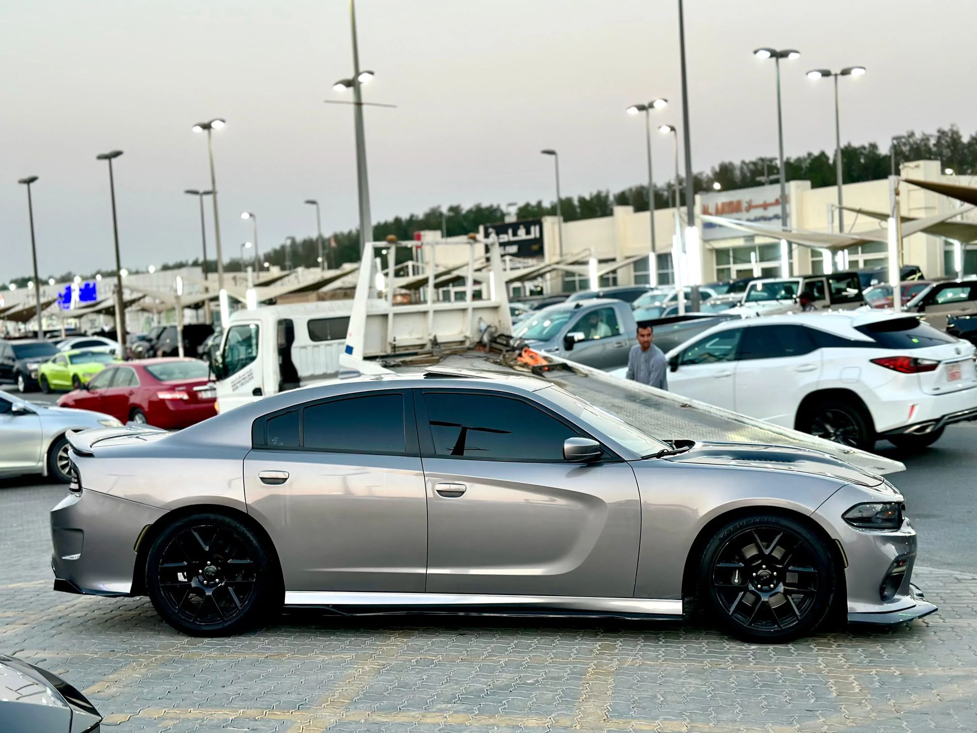 2019 Dodge Charger photo 4