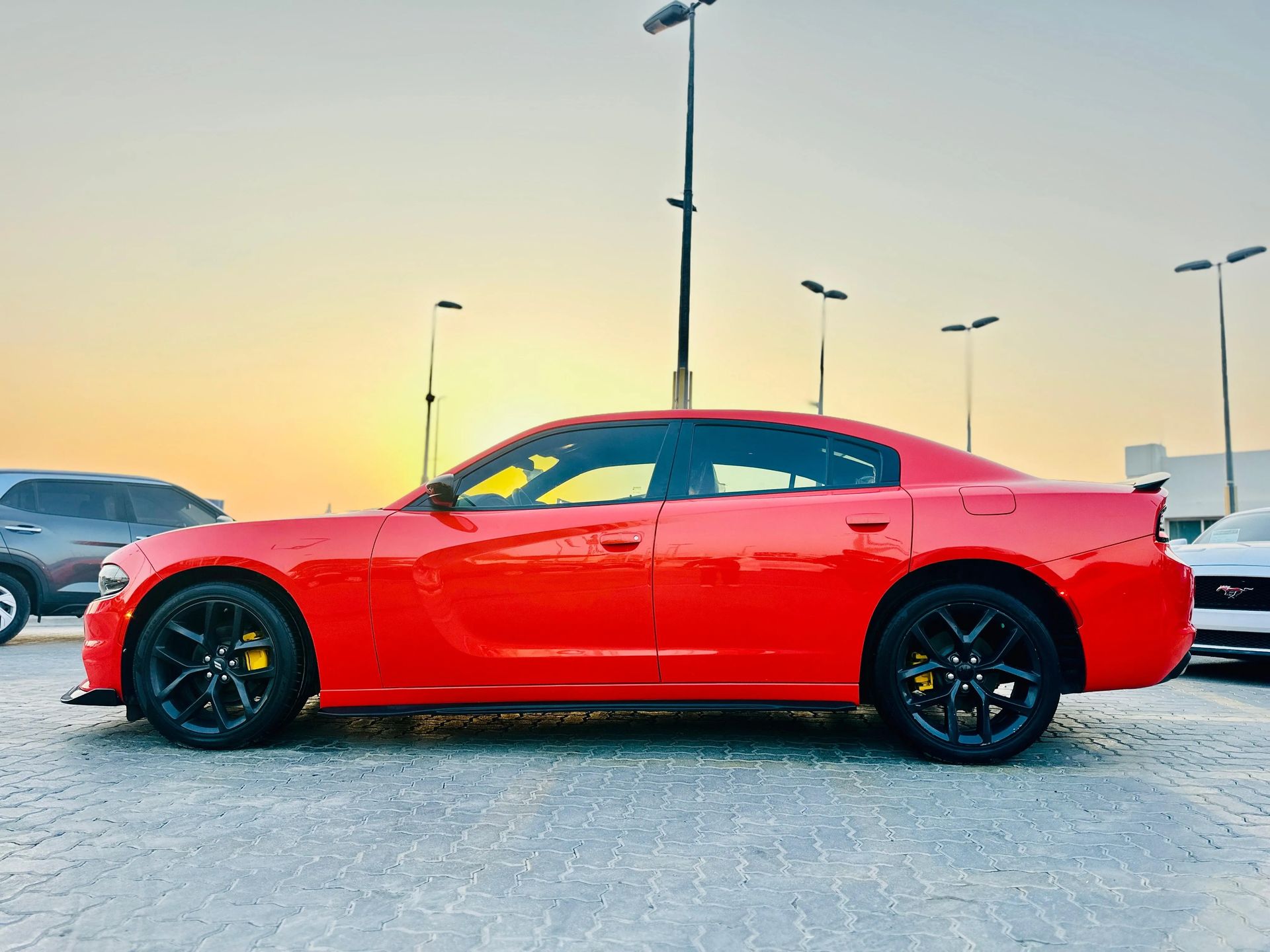 2021 Dodge Charger photo 2