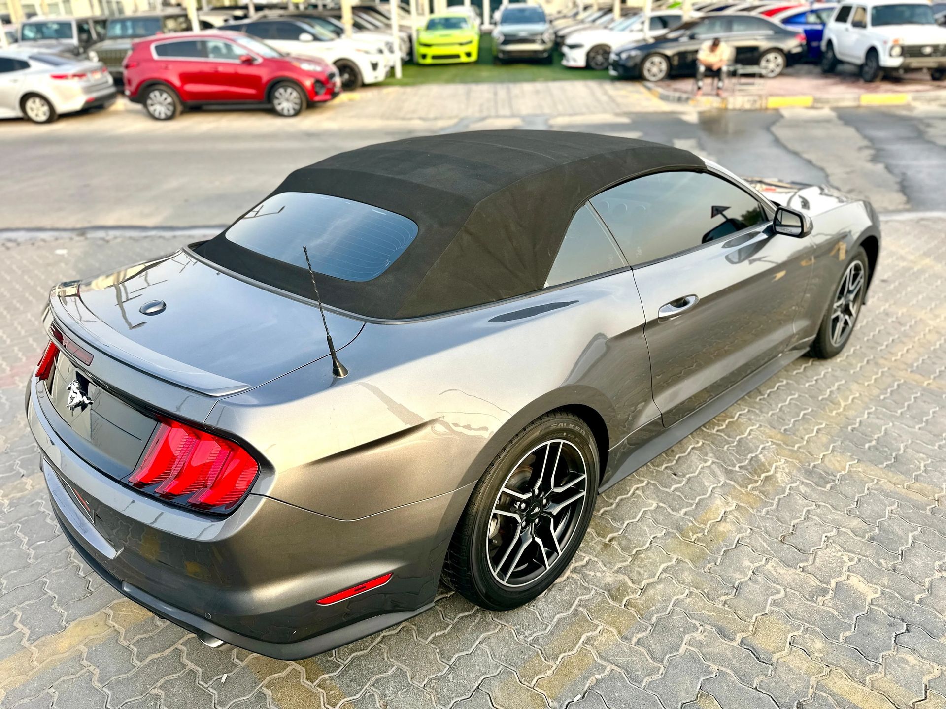2021 Ford Mustang photo 5