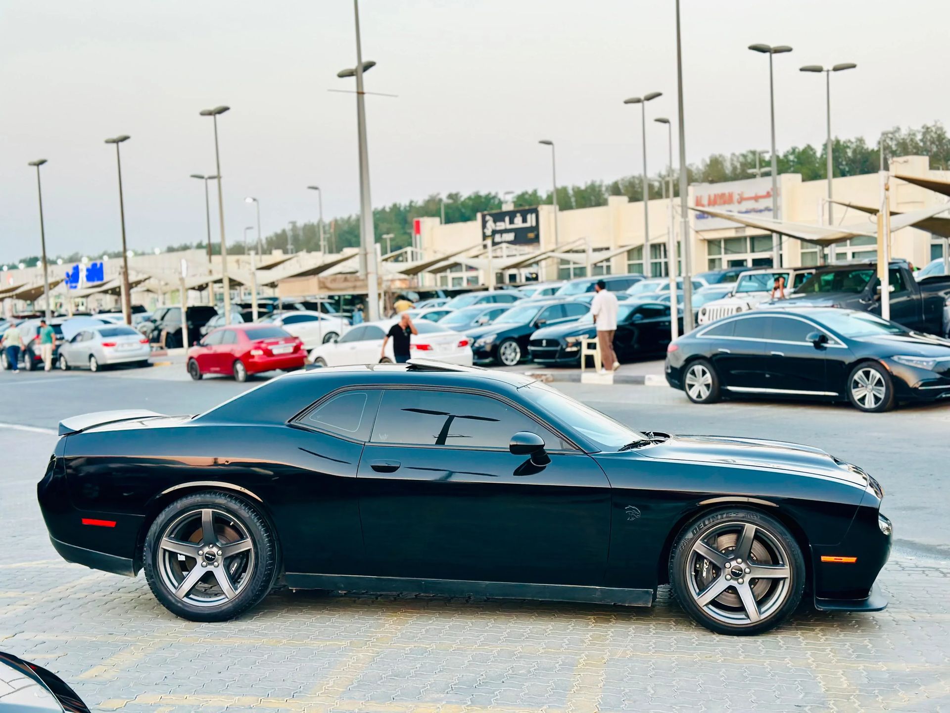 2022 Dodge Challenger photo 4