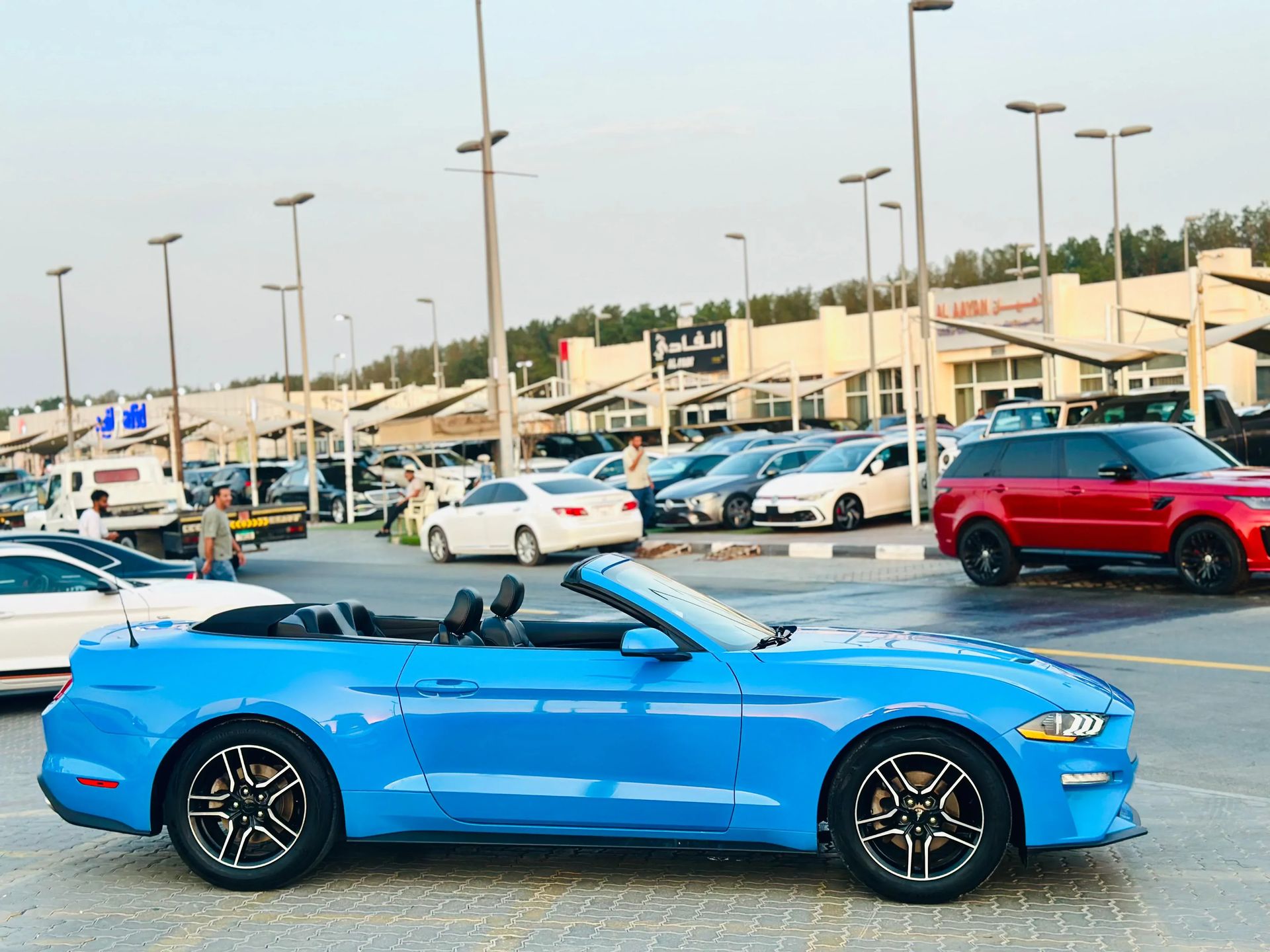 2022 Ford Mustang photo 4
