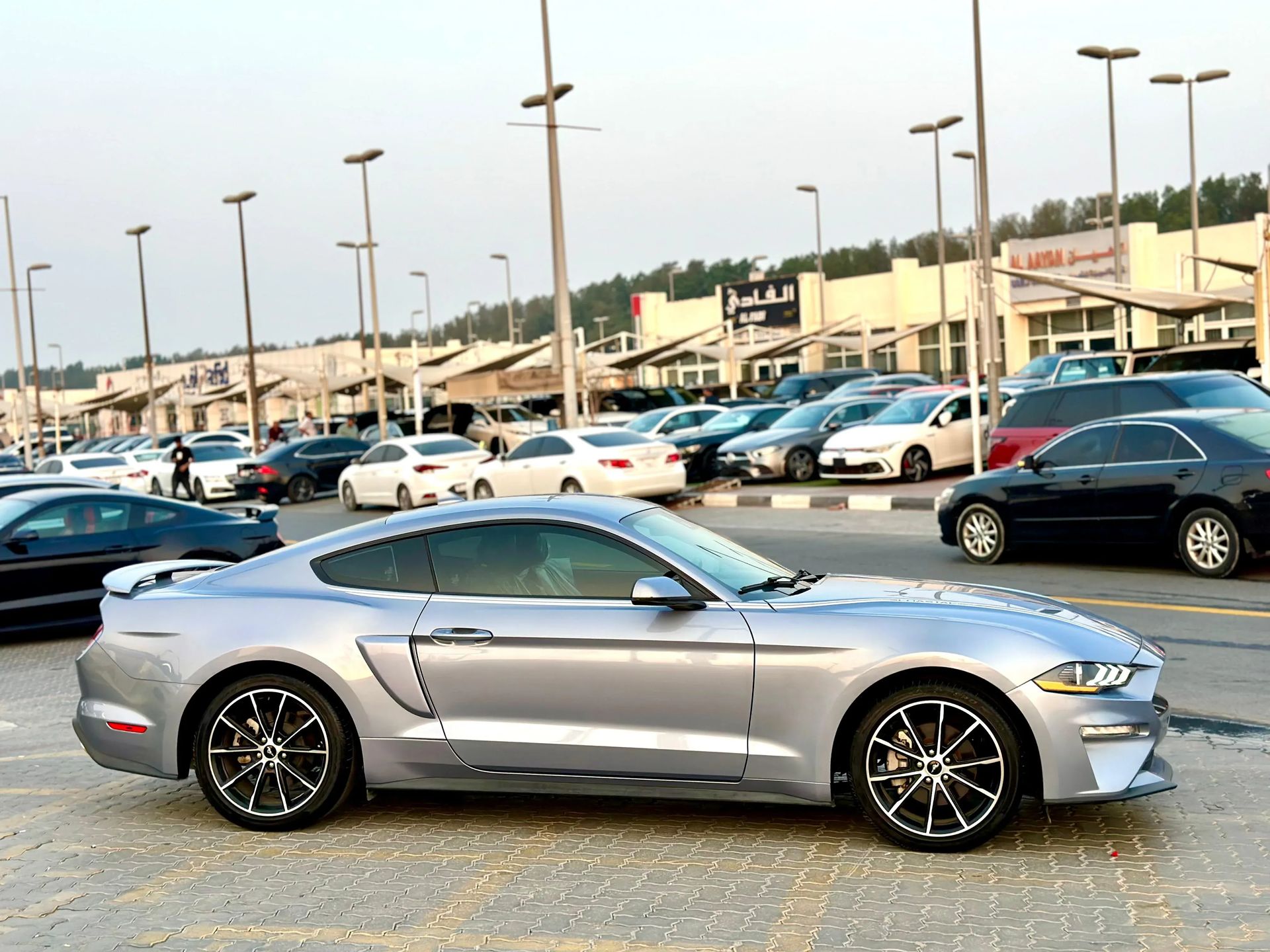 2022 Ford Mustang photo 4