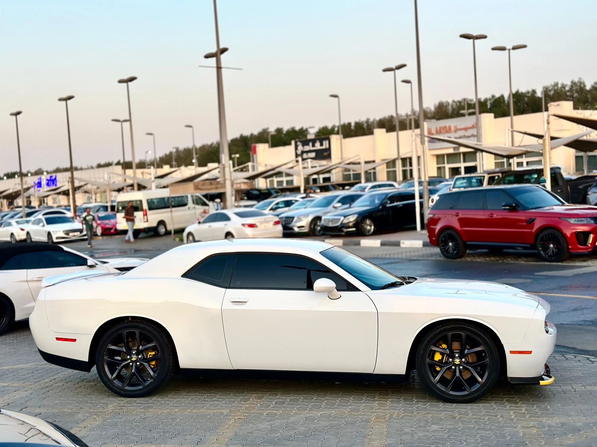 2023 Dodge Challenger photo 4