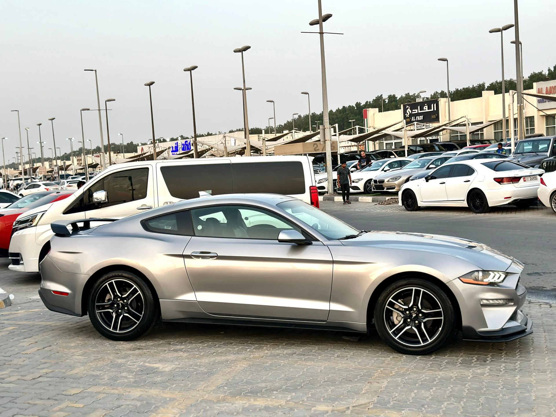 2023 Ford Mustang photo 4