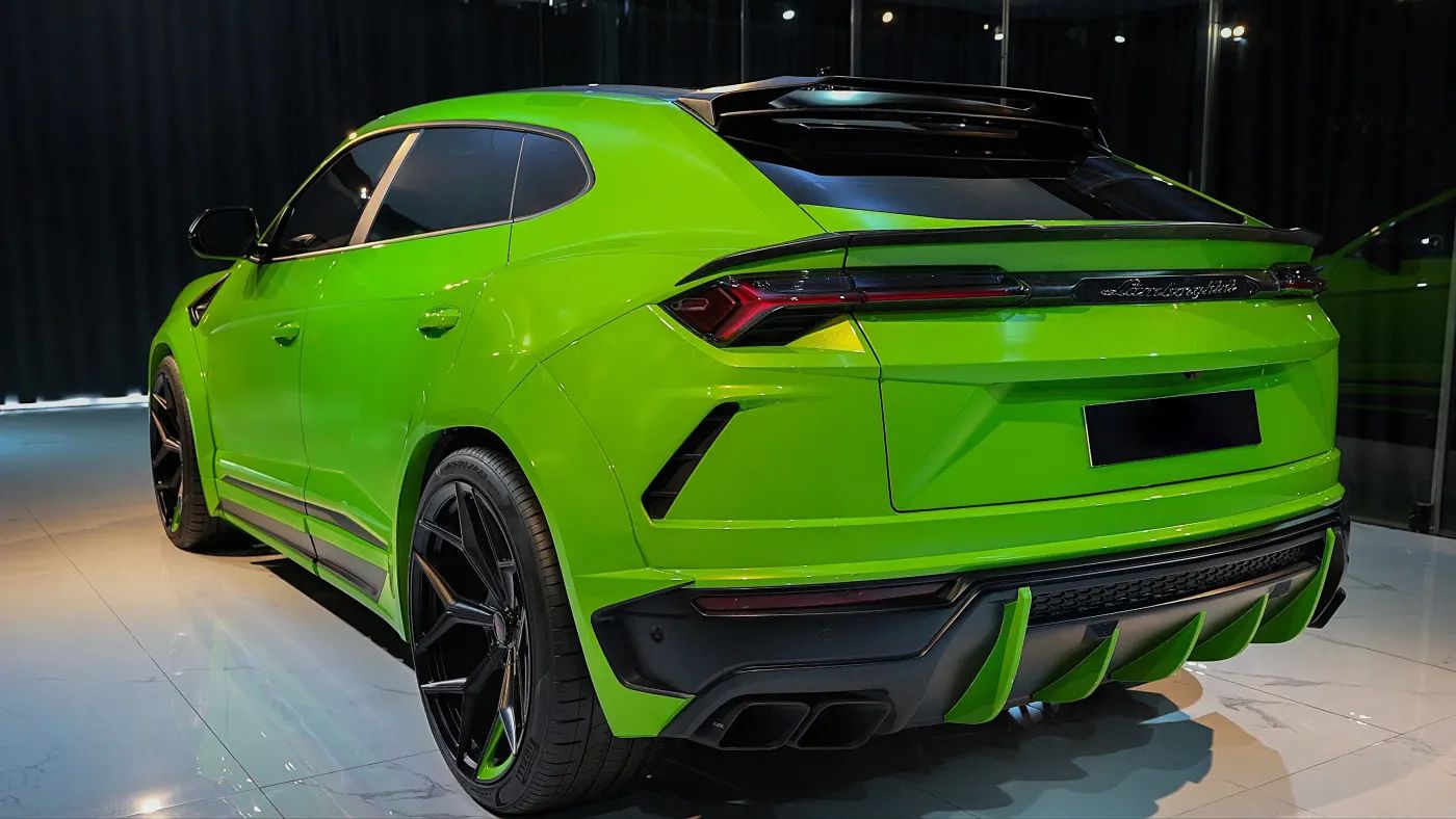 2021 Lamborghini Urus photo 4