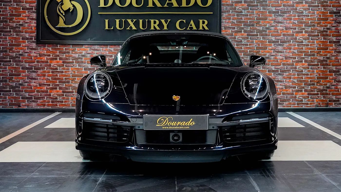2023 Porsche 911 photo 3
