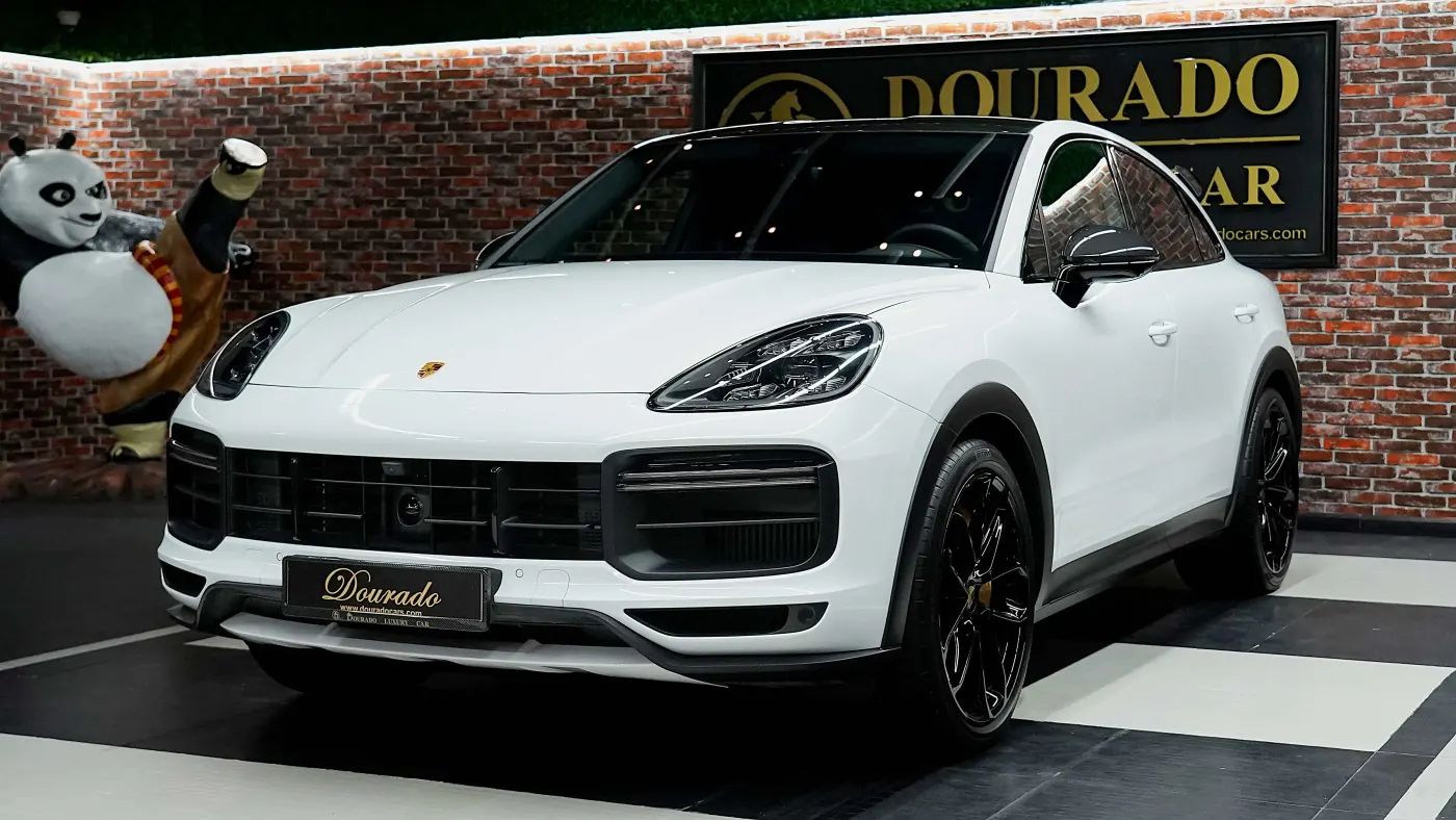 2023 Porsche Cayenne photo 4