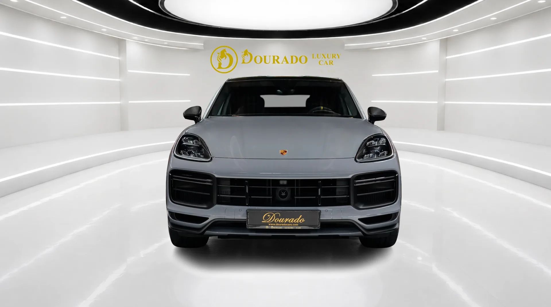 2023 Porsche Cayenne photo 2