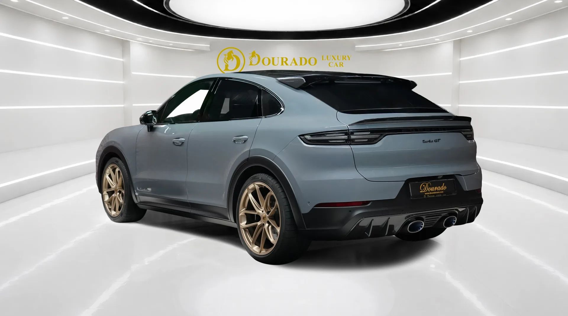 2023 Porsche Cayenne photo 4