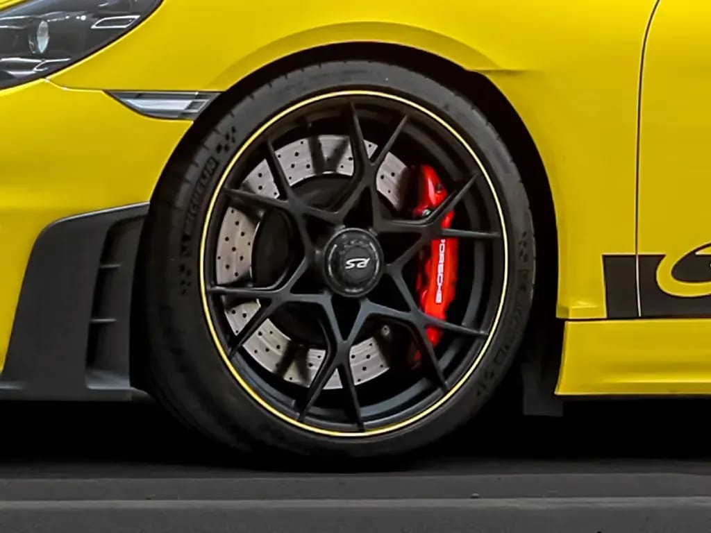 2023 Porsche 911 photo 4