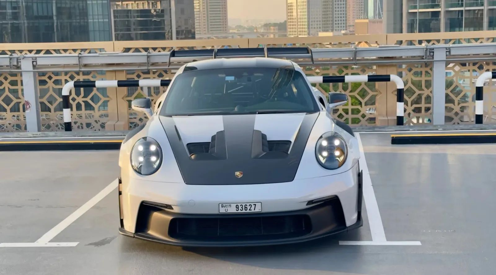 2025 Porsche 911 photo 3
