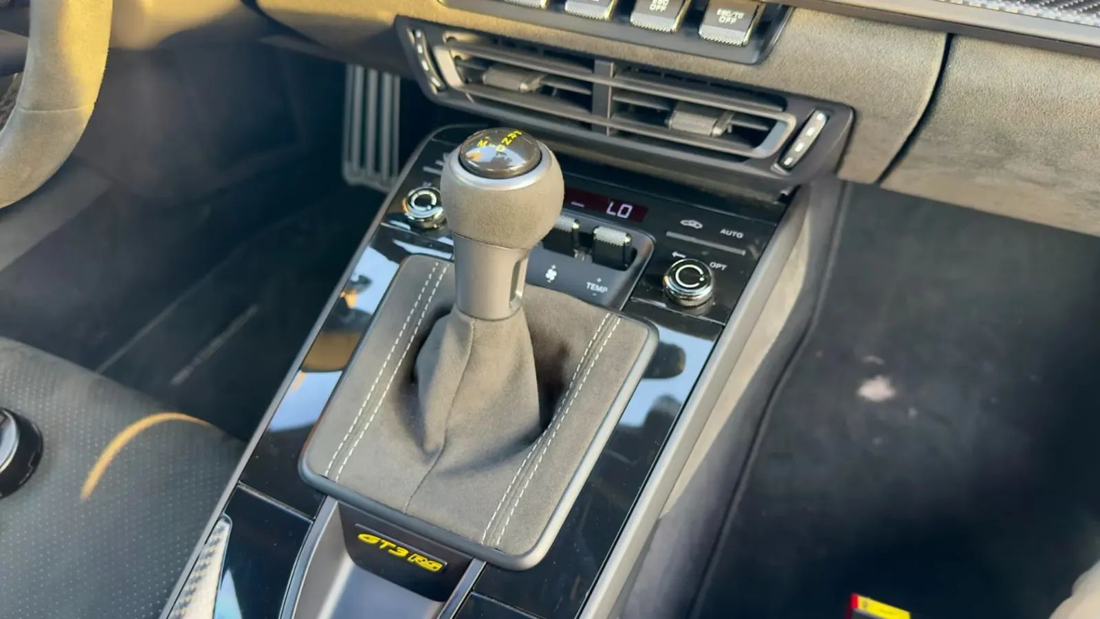 2025 Porsche 911 photo 5