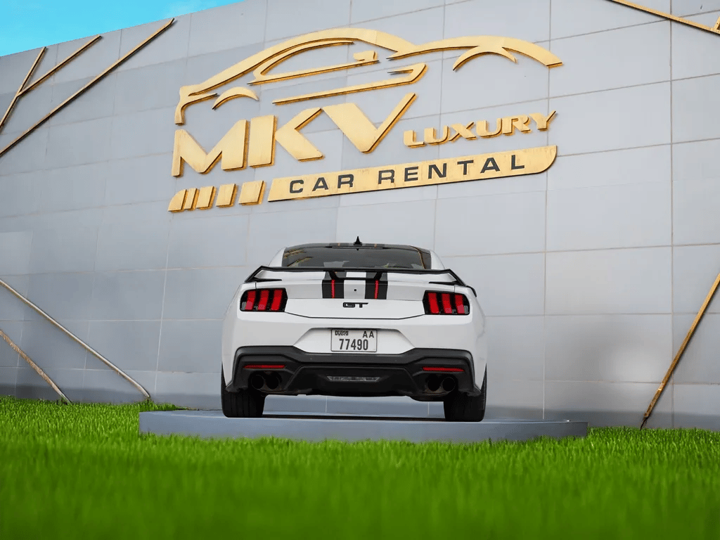2024 Ford Mustang photo 4