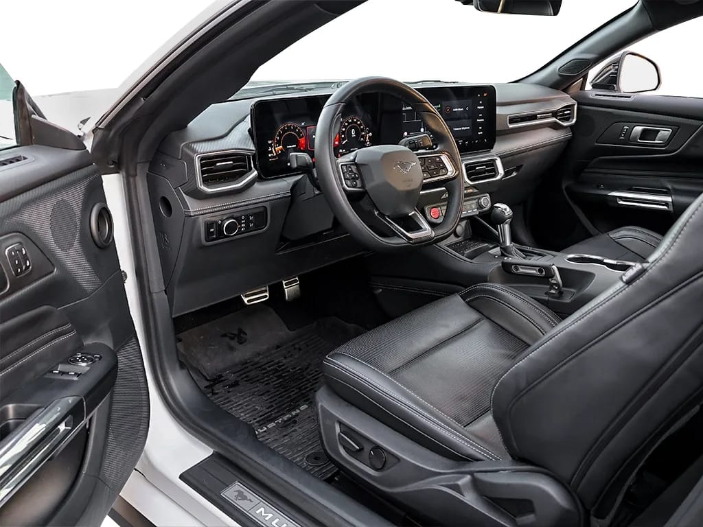 2024 Ford Mustang photo 5