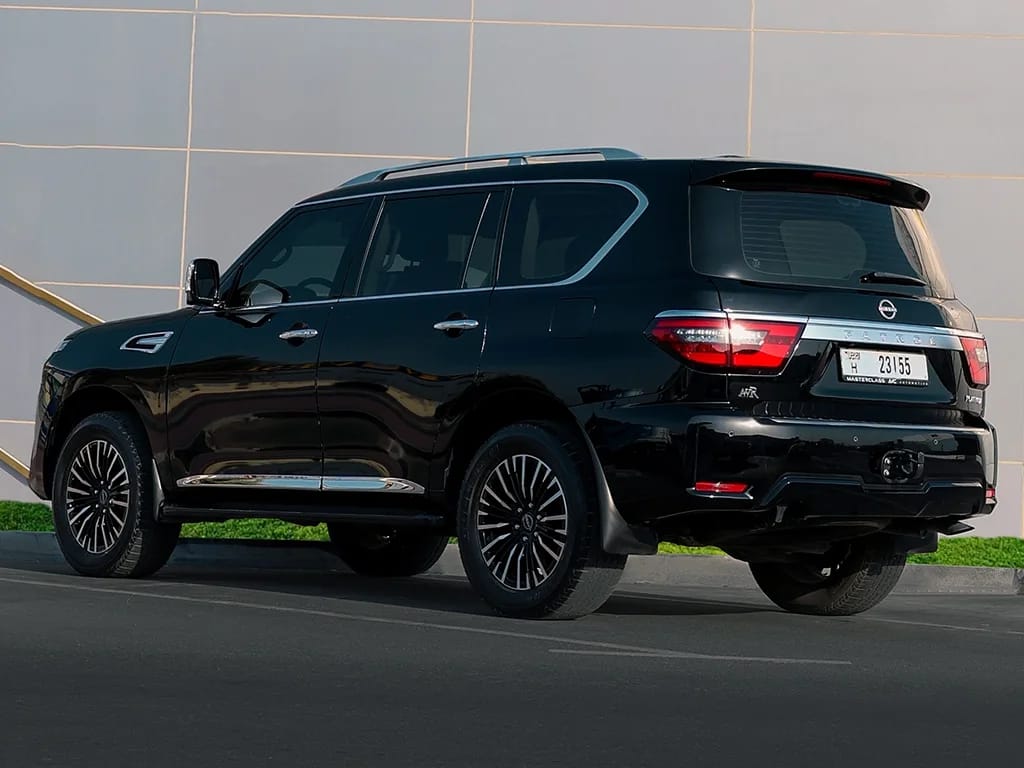 2022 Nissan Patrol photo 3
